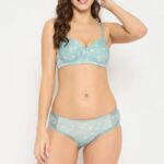 Turquoise Colour with Rich Less