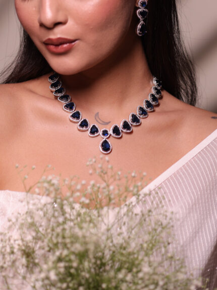 Midnight Sapphire Halo Necklace Set