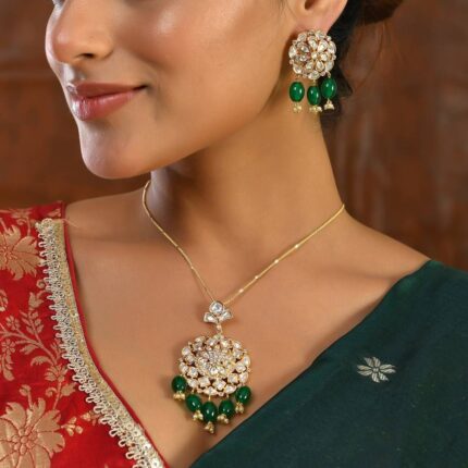 Gold Kundan Elegance Polki Noor Necklace & Earring Set