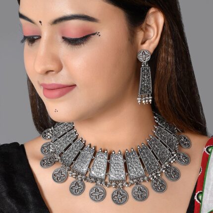 Nrityotsava Amulya Collar Necklace Set